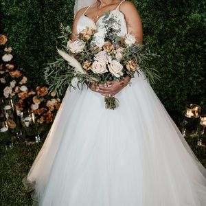 Classic off white wedding dress